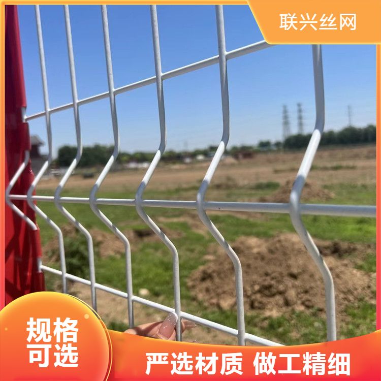 Long service life of road bending guardrail network, river guardrail enclosure, wire mesh fence support factory inspection