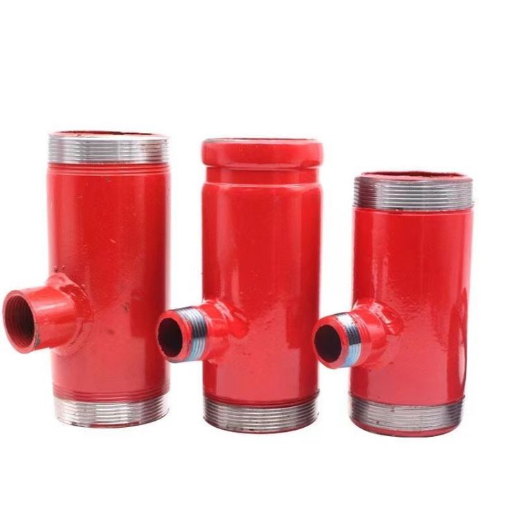 Right angle fire protection tee with good seismic resistance standard thread