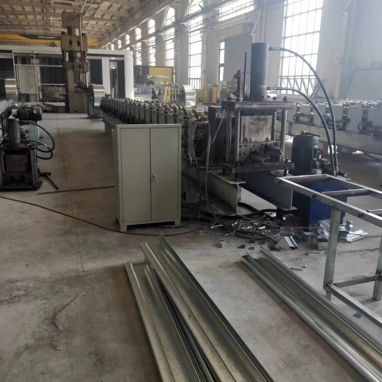 Yuanyou stainless steel container column forming mill YY-01 can be customized