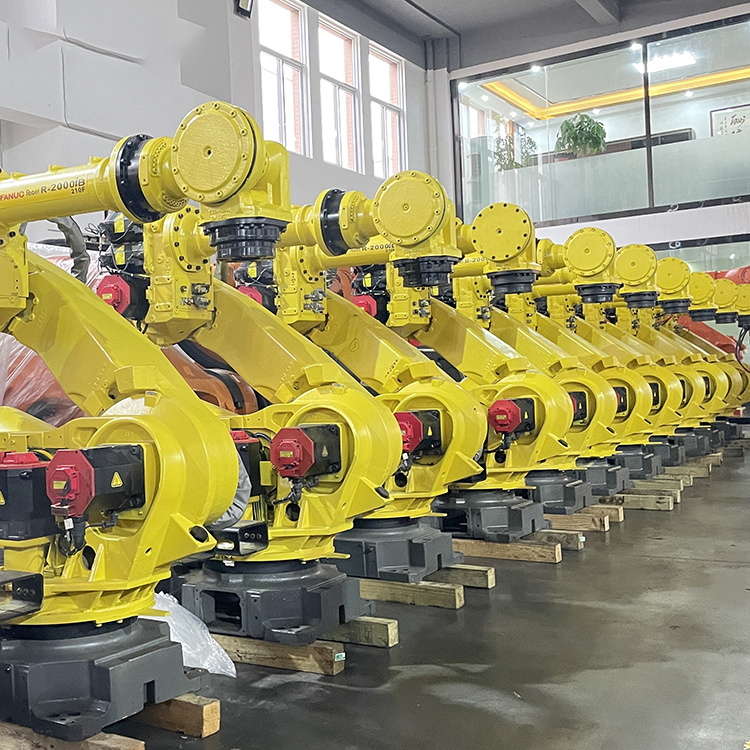 Used FANUC R-2000iB/210F screw galvanized robot loading and unloading universal manipulator in stock