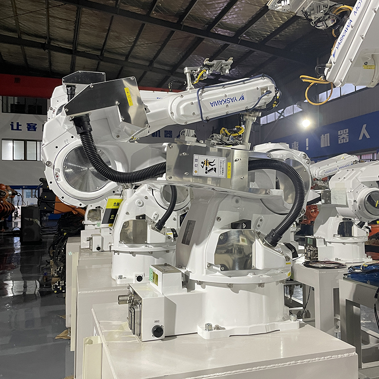 Pengju Second hand Yaskawa Robot MCL20 Spray Robot Provides Debugging Training and Warranty