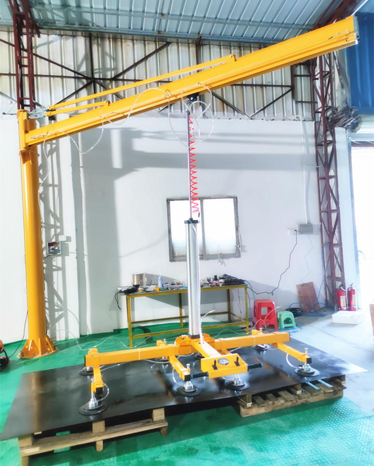 Pillar type electric cantilever crane, ton Koman Aviation vehicle traveling crane, large tonnage rocker arm crane