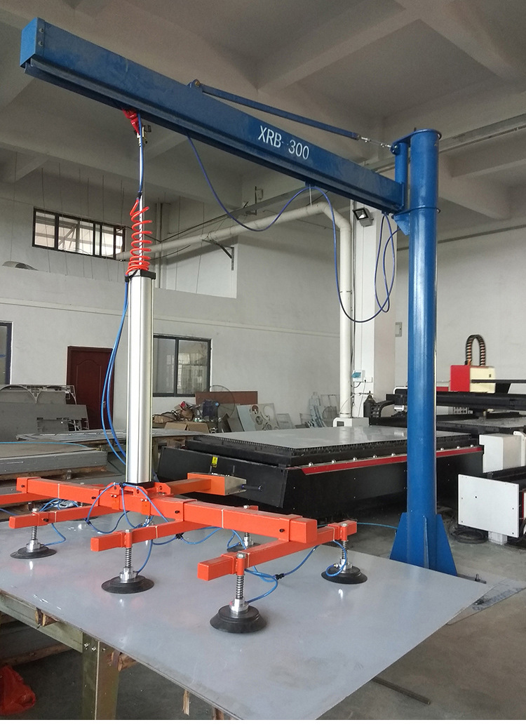 Pillar type electric cantilever crane, ton Koman Aviation vehicle traveling crane, large tonnage rocker arm crane