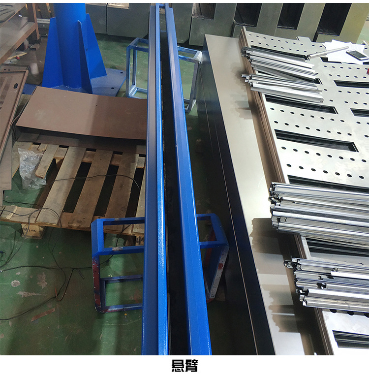 Pillar type electric cantilever crane, ton Koman Aviation vehicle traveling crane, large tonnage rocker arm crane